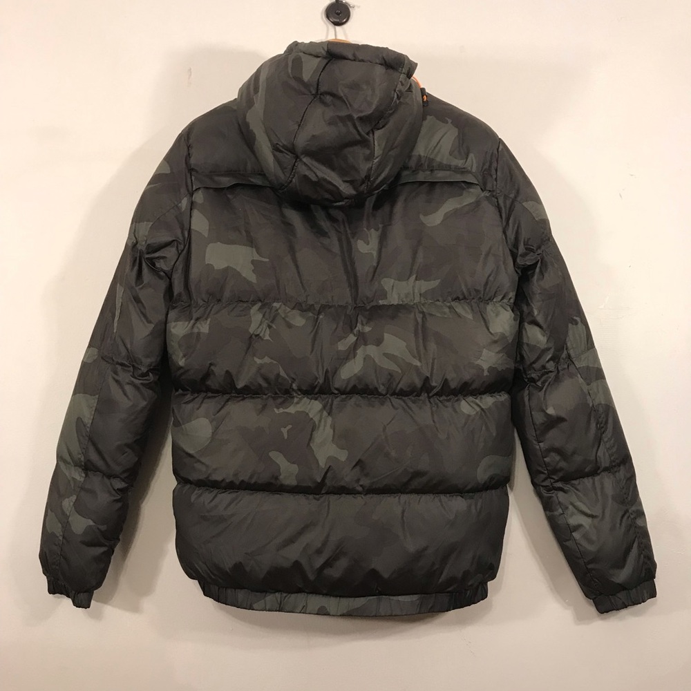 Camouflage winter coat Green and Black Puffer Jacket with Water-Resistant Finish - Picture 4 of 8